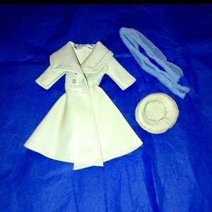 Vintage barbie LONDON TOUR coat Hat